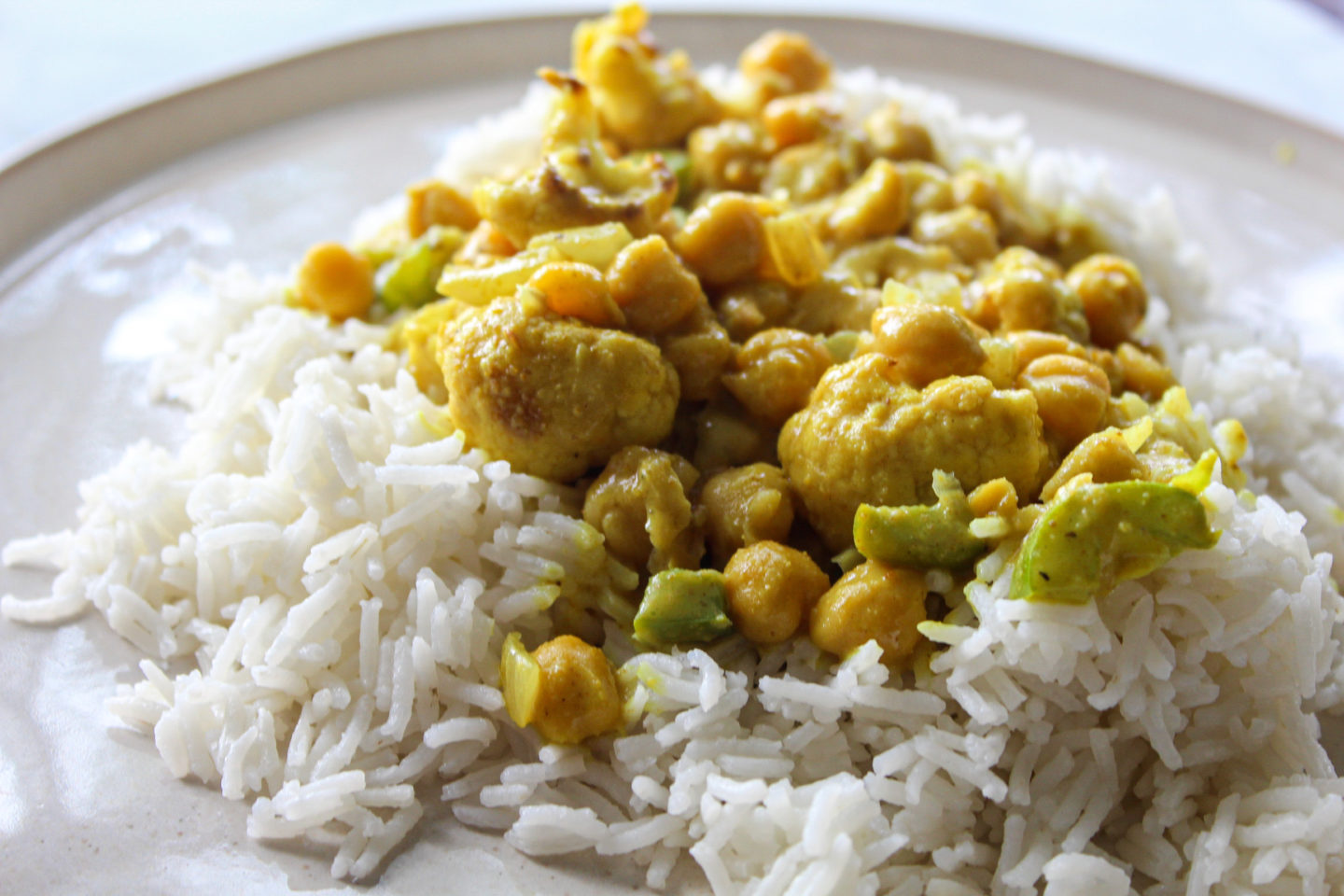 a picture of easy cauliflower coconut curry